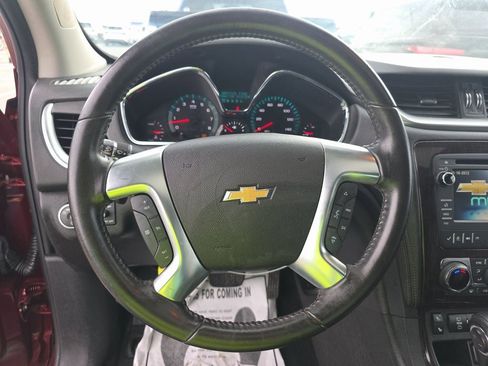 Used 2016 Chevrolet Traverse LT image 9