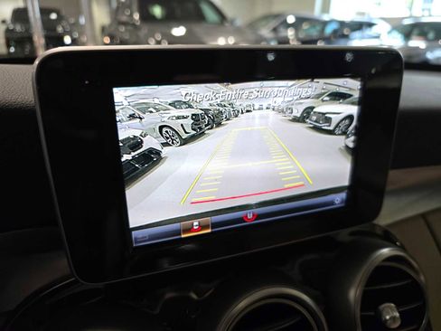 Used 2018 Mercedes-Benz C 300 4MATIC Sedan image 38