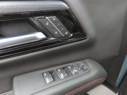 Used 2026 GMC Yukon XL AT4 Ultimate AWD/4WD image 58