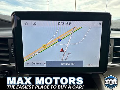 New 2024 Ford Explorer XLT w/ Equipment Group 202A image 33