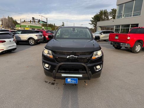 Used 2016 Chevrolet Colorado Z71 w/ Z71 Midnight Edition image 3