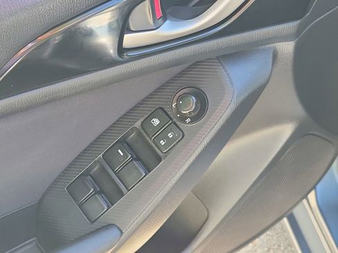 Used 2016 MAZDA MAZDA3 i Sport image 23