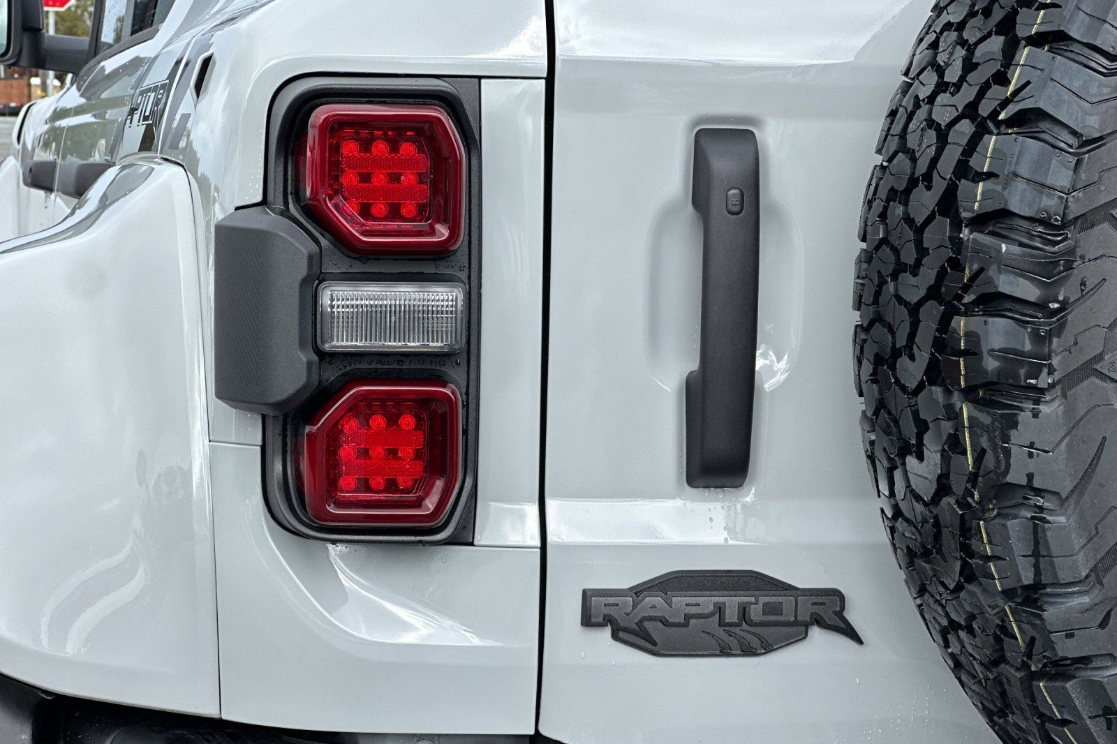 New 2026 Ford Bronco Raptor AWD/4WD image 24