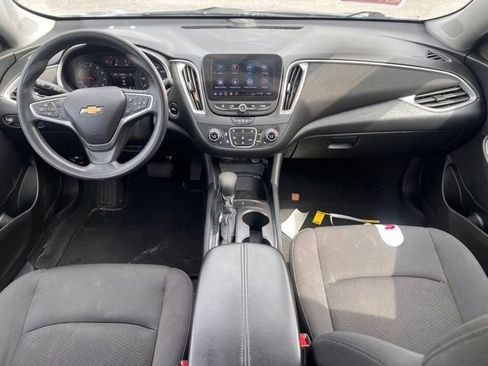 Used 2022 Chevrolet Malibu LT FWD image 11