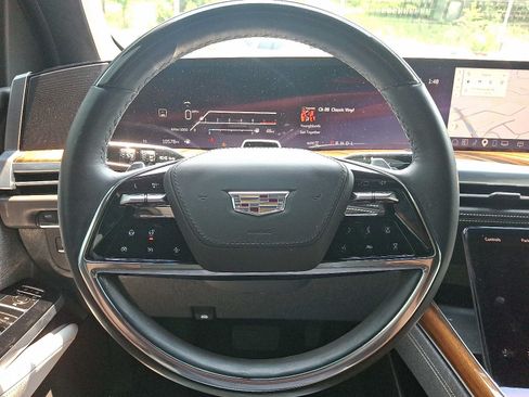 Used 2025 Cadillac Escalade Sport Platinum w/ LPO, Floor Liner Package AWD/4WD image 20