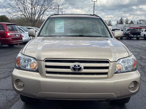 Used 2005 Toyota Highlander 4WD image 2