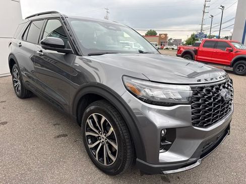 New 2026 Ford Explorer ST-Line AWD/4WD image 4