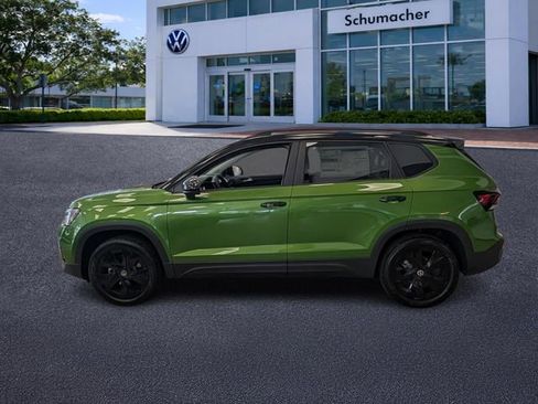 New 2026 Volkswagen Taos SE FWD image 4