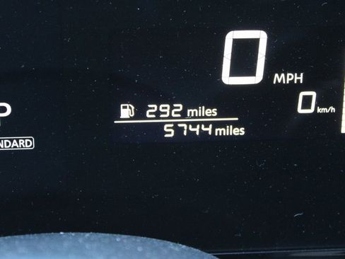 Used 2025 Nissan Kicks SV image 10