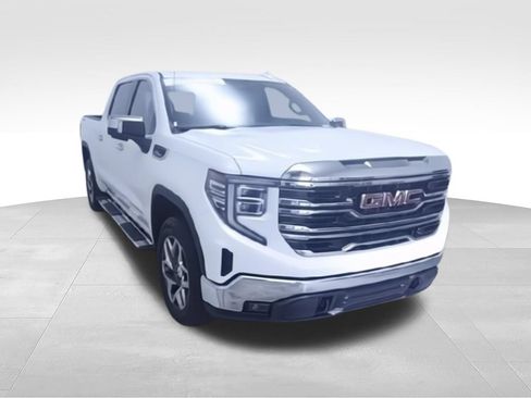 Used 2022 GMC Sierra 1500 SLT w/ SLT Premium Package AWD/4WD image 3
