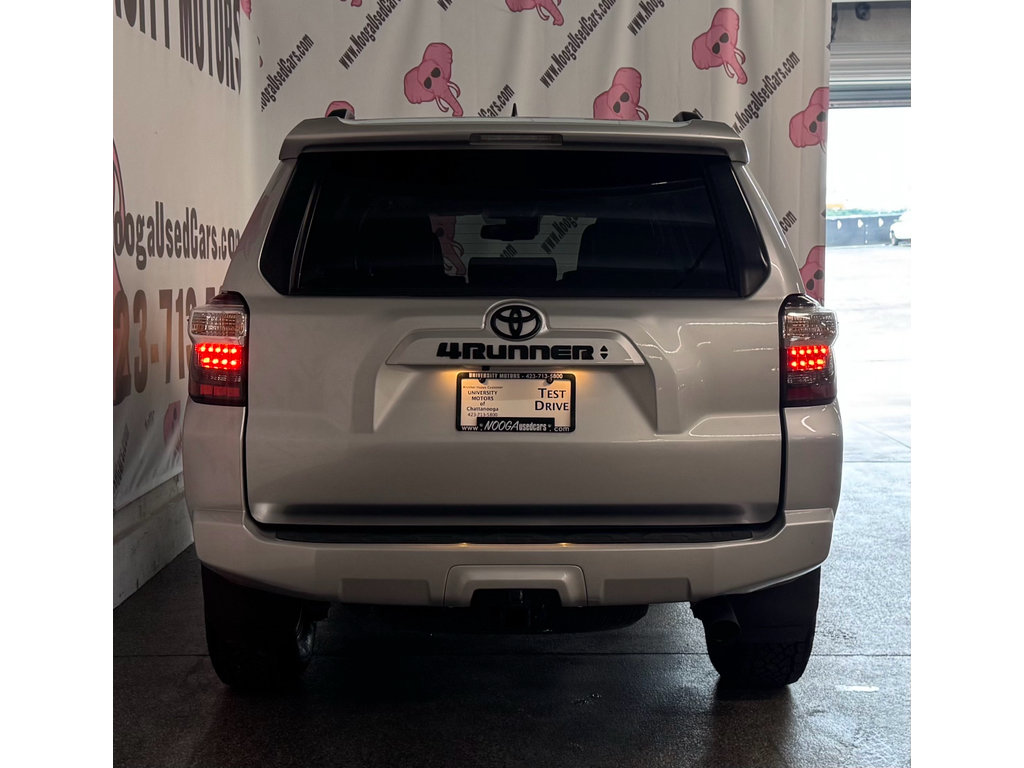 Used 2023 Toyota 4Runner SR5 Premium w/ Moonroof Package RWD image 11