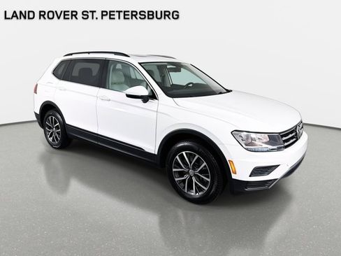 Used 2019 Volkswagen Tiguan SE w/ Panoramic Sunroof Package image 3