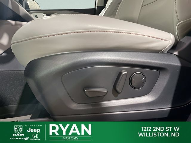 Used 2026 Ford Explorer Active w/ Active Comfort Package AWD/4WD image 27