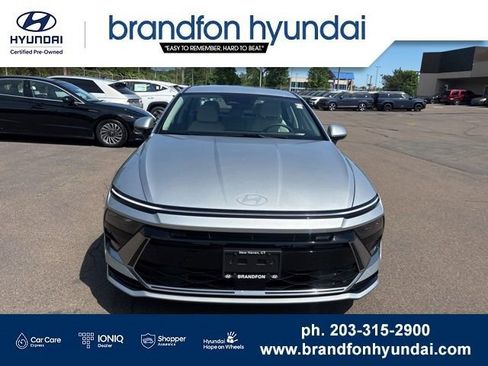 Used 2026 Hyundai Sonata SEL FWD image 2
