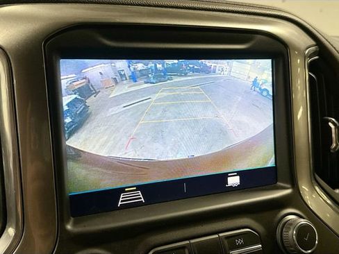 Used 2019 Chevrolet Silverado 1500 RST w/ Z71 Off-Road Package AWD/4WD image 15