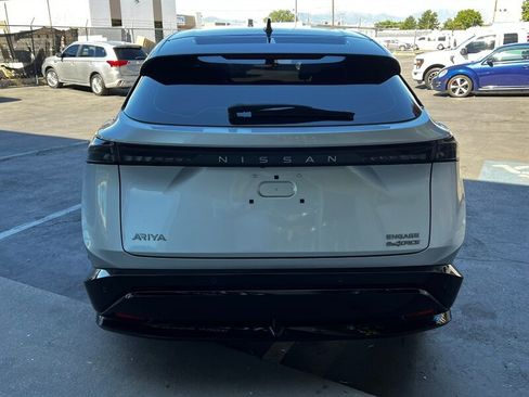 Used 2023 Nissan Ariya AWD image 5