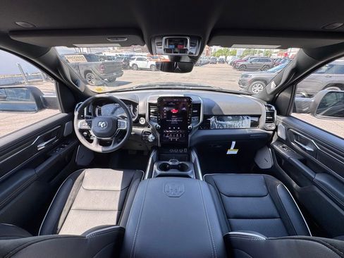New 2026 RAM 1500 Laramie AWD/4WD image 24