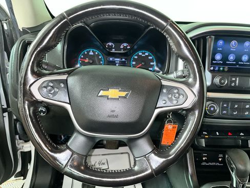 Used 2022 Chevrolet Colorado LT w/ Fleet Safety Package RWD image 16
