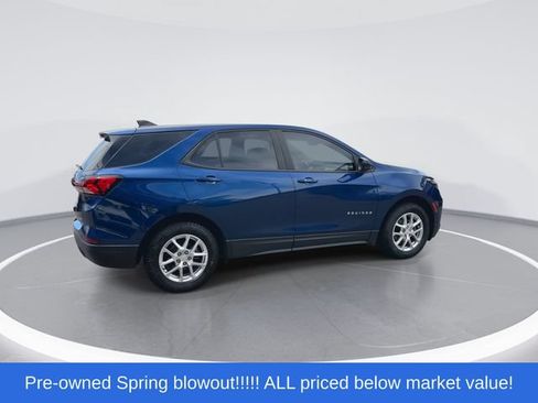 Used 2022 Chevrolet Equinox LS AWD/4WD image 8