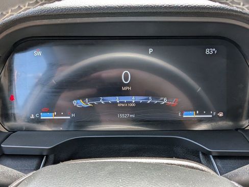 Used 2023 Jeep Grand Cherokee Laredo AWD/4WD image 15