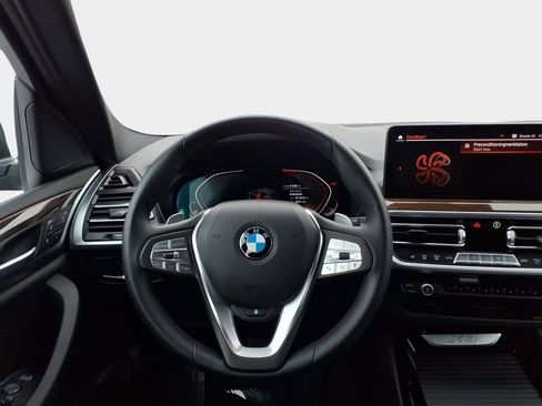 Used 2022 BMW X3 xDrive30i w/ Convenience Package image 11