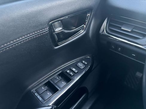 Used 2017 Toyota Avalon XLE Plus image 15