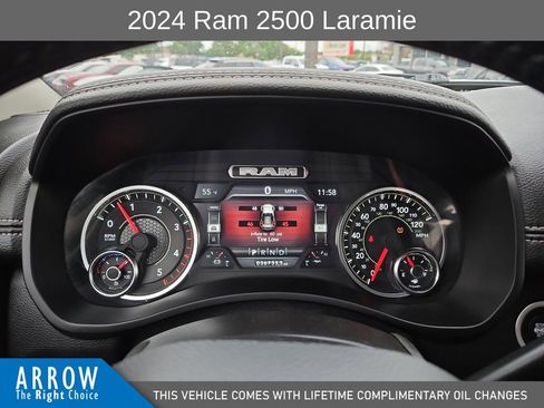 Used 2024 RAM 2500 Laramie AWD/4WD image 26