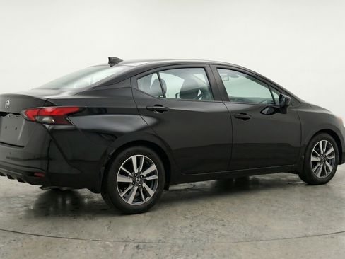 Used 2025 Nissan Versa SV FWD image 9