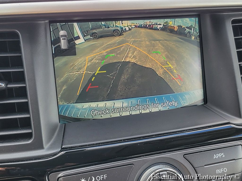 Used 2020 Nissan Pathfinder S AWD/4WD image 14