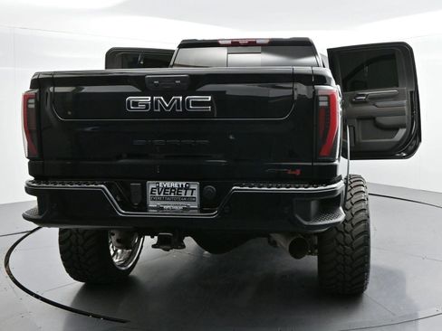 Used 2025 GMC Sierra 2500 AT4 w/ AT4 Premium Plus Package AWD/4WD image 45