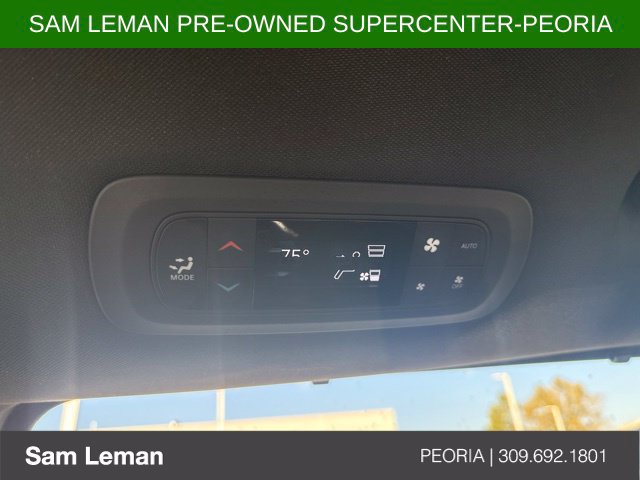 Used 2026 Chrysler Pacifica Select FWD image 14