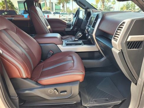 Used 2018 Ford F150 Platinum w/ Equipment Group 701A Luxury image 15