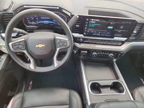 Used 2024 Chevrolet Silverado 2500 LTZ w/ LTZ Premium Package AWD/4WD image 11