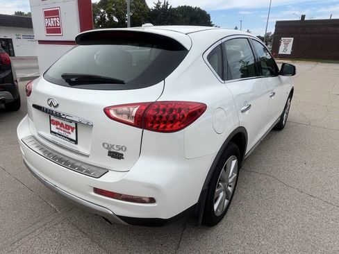 Used 2017 INFINITI QX50 2WD image 9