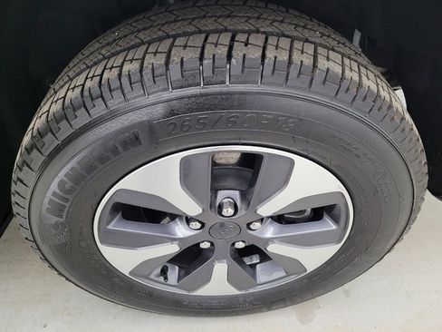 Used 2022 Jeep Grand Cherokee Limited 4xe image 31