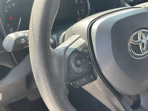 Used 2025 Toyota RAV4 LE AWD/4WD image 9