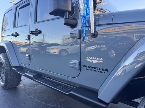 Used 2015 Jeep Wrangler Unlimited Sahara image 19