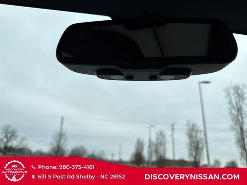 Used 2016 Jeep Wrangler Unlimited Sahara w/ Connectivity Group image 27