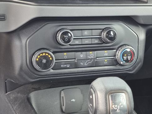 Used 2022 Ford Bronco 4-Door AWD/4WD image 18