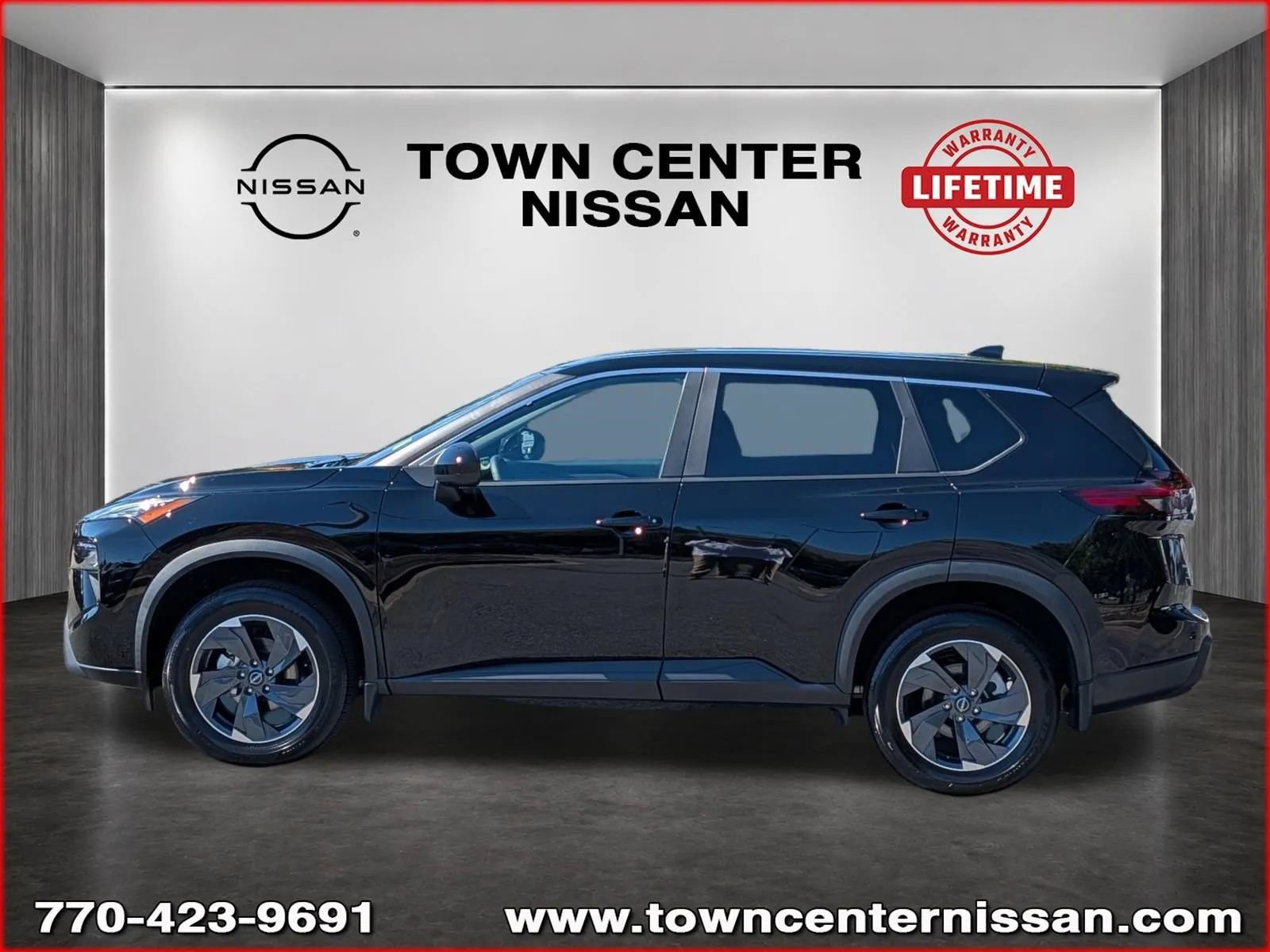 Used 2025 Nissan Rogue SV FWD image 4