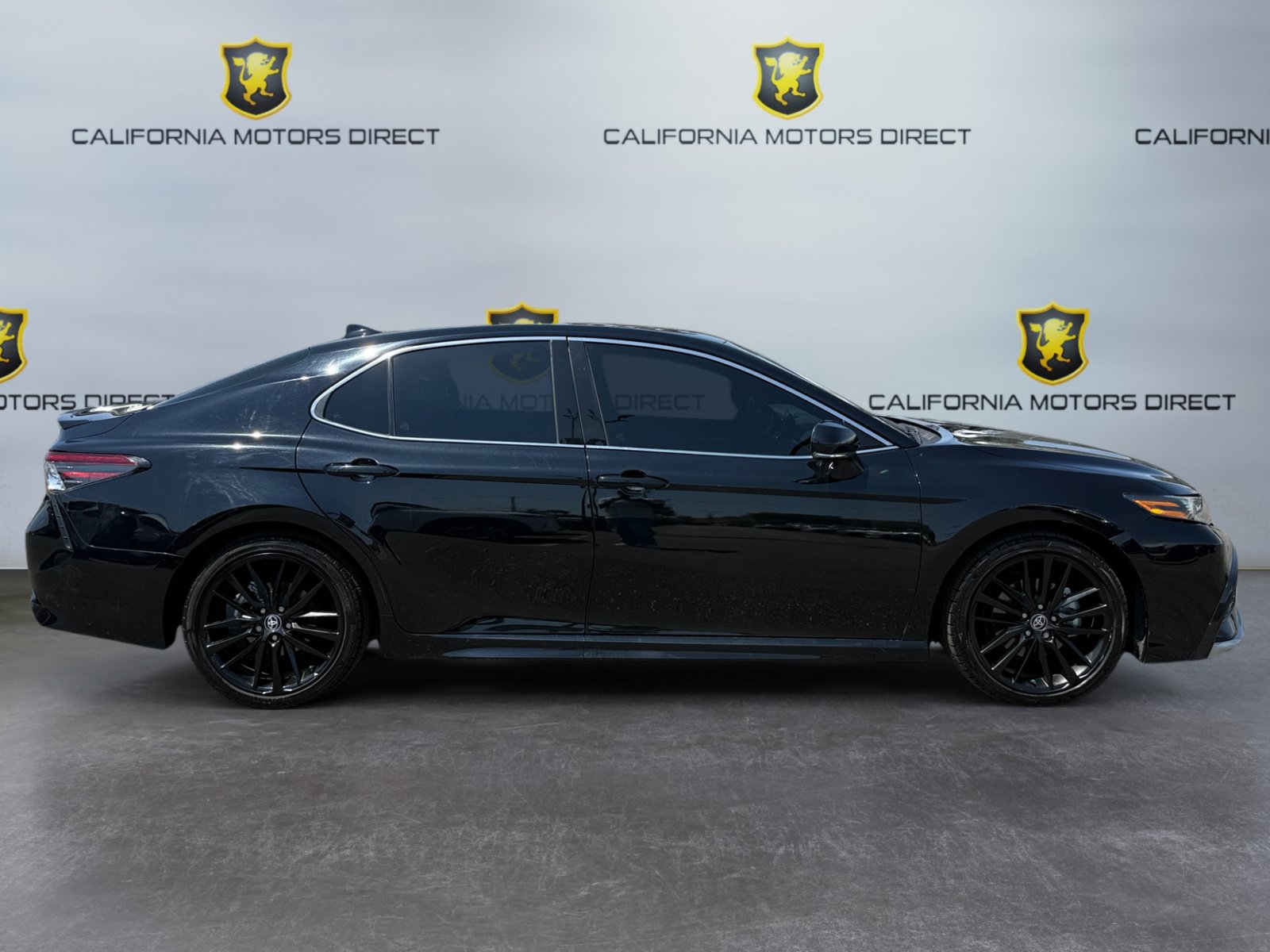 Used 2024 Toyota Camry XSE w/ Cold Weather Package FWD image 6