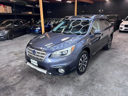 Used 2016 Subaru Outback 2.5i Limited AWD/4WD image 3