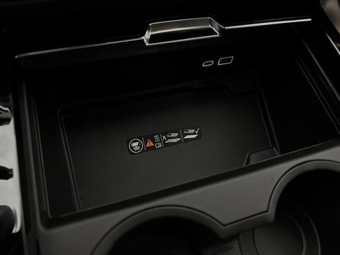 New 2026 GMC Yukon XL Denali w/ Denali Reserve Package image 35