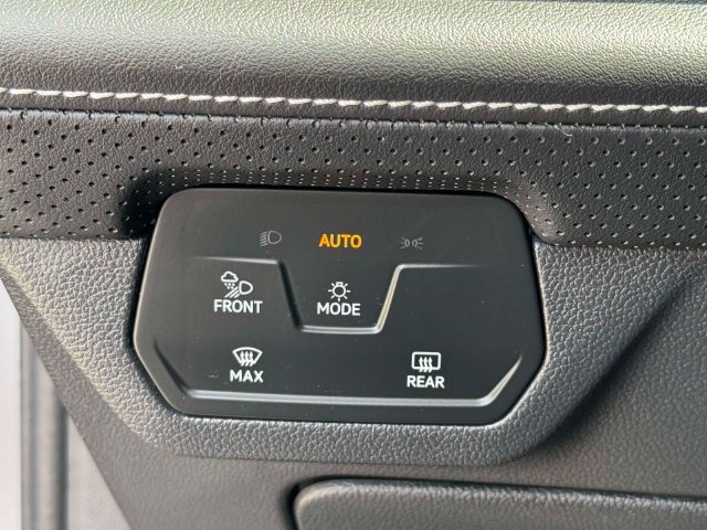 Certified 2026 Volkswagen Atlas SE w/ Panoramic Sunroof Package AWD/4WD image 20