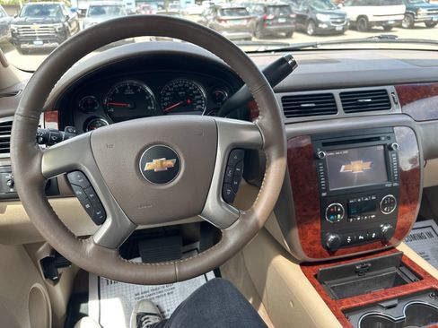 Used 2013 Chevrolet Suburban LTZ AWD/4WD image 51
