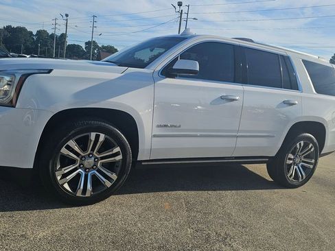 Used 2017 GMC Yukon Denali w/ Open Road Package RWD image 3