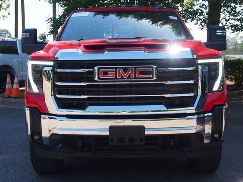 Used 2025 GMC Sierra 2500 SLE AWD/4WD image 2