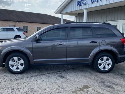 Used 2019 Dodge Journey SE w/ Blacktop Package FWD image 1