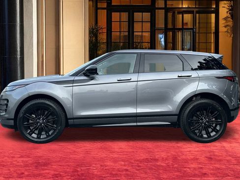 Used 2024 Land Rover Range Rover Evoque Dynamic SE image 3