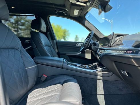 Certified 2024 BMW X7 xDrive40i w/ M Sport Package AWD/4WD image 25